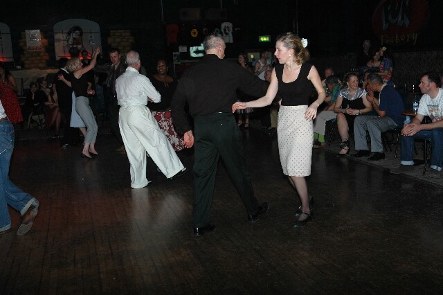min 2007 11 24 riot 858